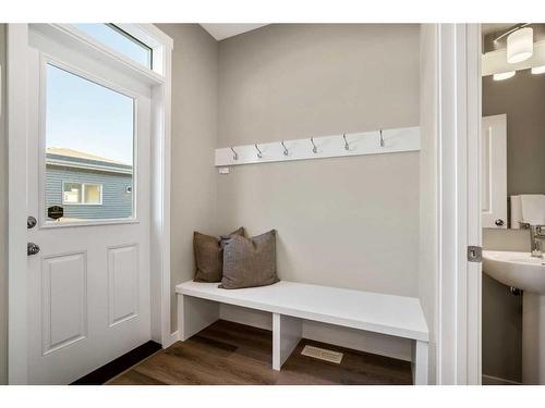 18 Wedderburn Gate, Okotoks, AB - Indoor Photo Showing Bathroom