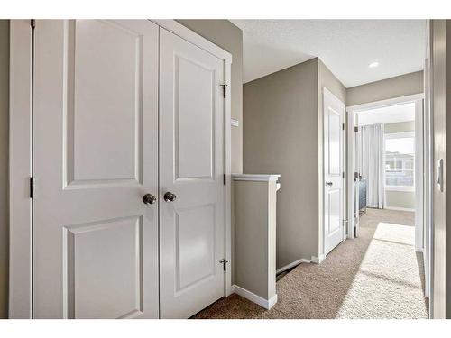 18 Wedderburn Gate, Okotoks, AB - Indoor Photo Showing Other Room