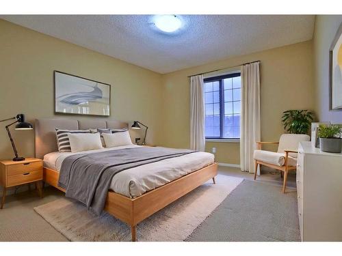 4654 Hamptons Way Nw, Calgary, AB - Indoor Photo Showing Bedroom