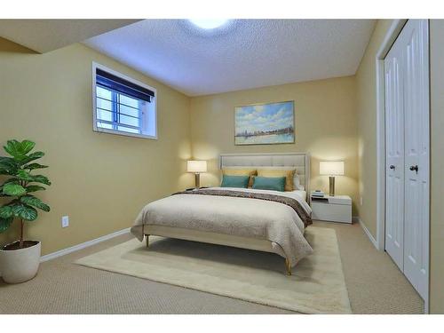 4654 Hamptons Way Nw, Calgary, AB - Indoor Photo Showing Bedroom