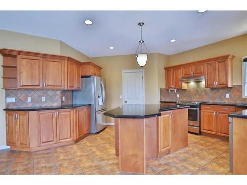 4654 Hamptons Way Nw, Calgary, AB - Indoor Photo Showing Kitchen With Stainless Steel Kitchen