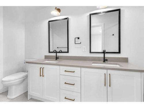 1742 24A Street Sw, Calgary, AB - Indoor Photo Showing Bathroom