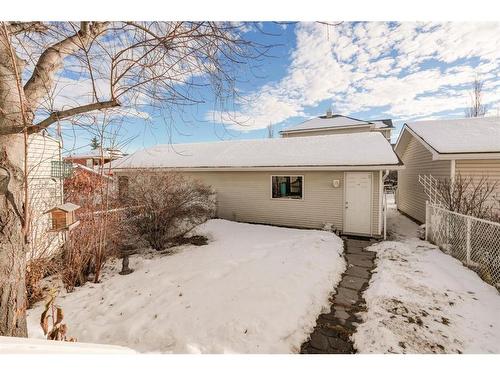 84 West Springs Gate Sw, Calgary, AB - Outdoor