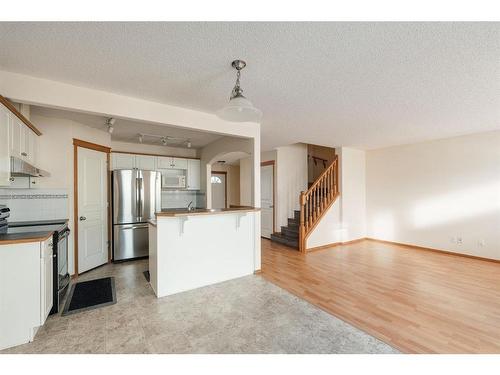 84 West Springs Gate Sw, Calgary, AB - Indoor Photo Showing Kitchen