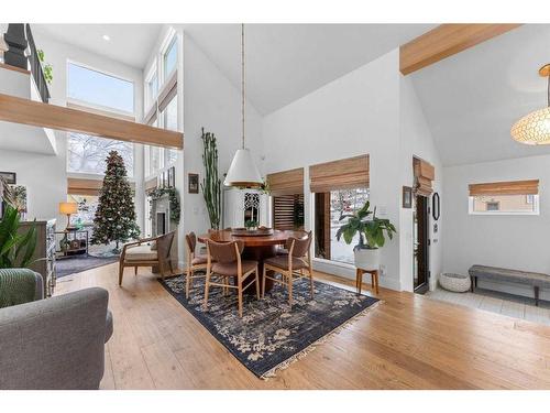 606 Alexander Crescent Nw, Calgary, AB - Indoor