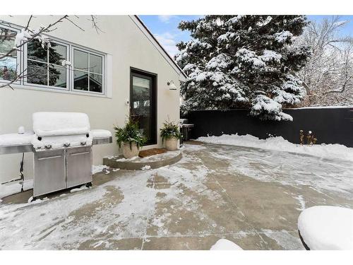 606 Alexander Crescent Nw, Calgary, AB - Outdoor