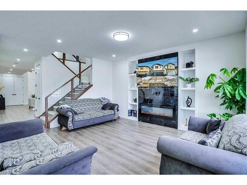 203 Saddlecrest Grove Ne, Calgary, AB - Indoor Photo Showing Living Room