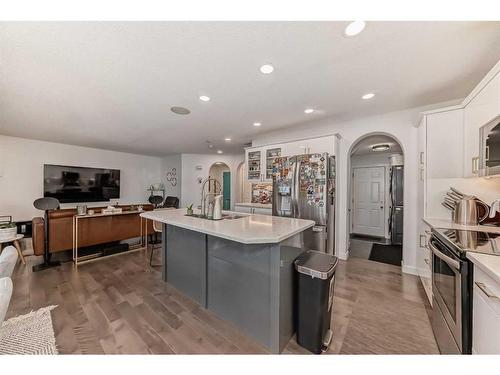 84 Everwillow Green Sw, Calgary, AB - Indoor Photo Showing Kitchen With Upgraded Kitchen