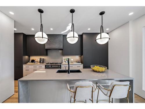 2301 13 Street Nw, Calgary, AB - Indoor Photo Showing Kitchen With Upgraded Kitchen