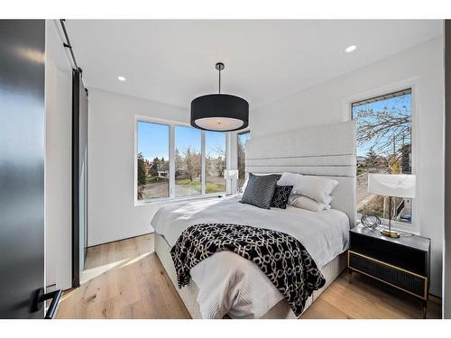 2301 13 Street Nw, Calgary, AB - Indoor Photo Showing Bedroom