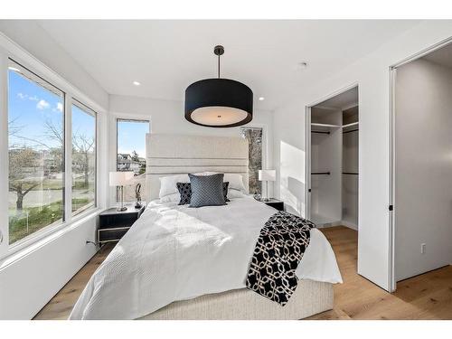 2301 13 Street Nw, Calgary, AB - Indoor Photo Showing Bedroom