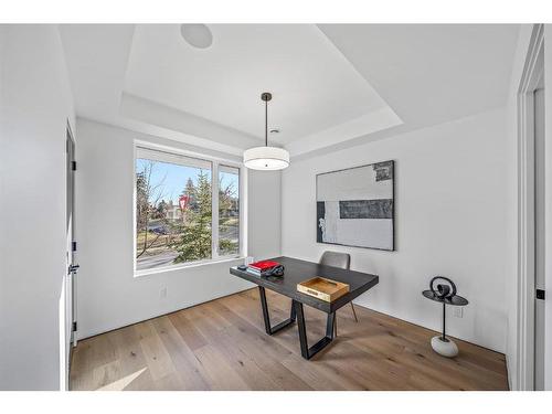 2301 13 Street Nw, Calgary, AB - Indoor Photo Showing Other Room