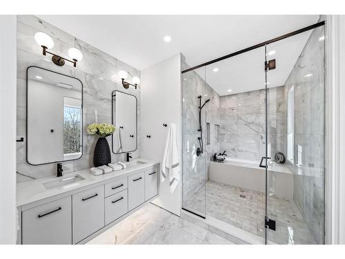 2301 13 Street Nw, Calgary, AB - Indoor Photo Showing Bathroom