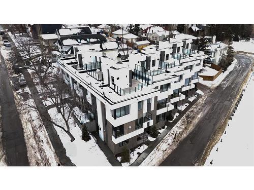 2301 13 Street Nw, Calgary, AB - 