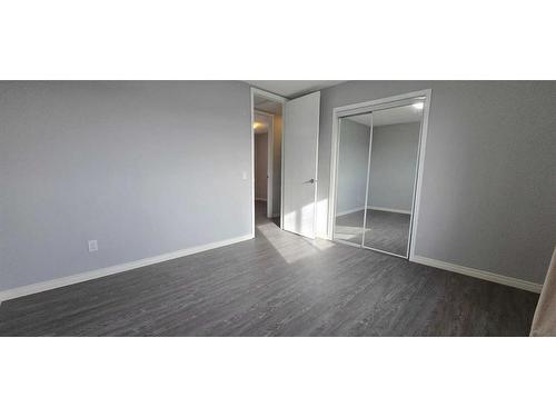 951 Maitland Way Ne, Calgary, AB - Indoor Photo Showing Other Room