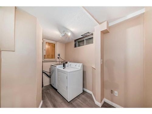 3 Templeby Way Ne, Calgary, AB - Indoor Photo Showing Laundry Room