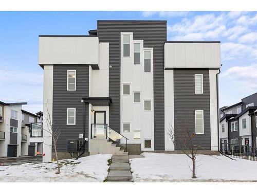 709-474 Seton Circle Se, Calgary, AB - Outdoor With Facade