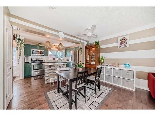 47 Auburn Bay Boulevard Se, Calgary, AB - Indoor Photo Showing Dining Room