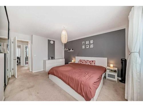 47 Auburn Bay Boulevard Se, Calgary, AB - Indoor Photo Showing Bedroom