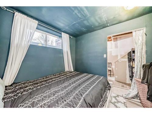 47 Auburn Bay Boulevard Se, Calgary, AB - Indoor Photo Showing Bedroom