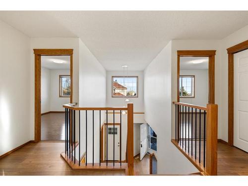 13 Edgeridge Mews Nw, Calgary, AB - Indoor Photo Showing Other Room