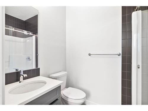 139 Lewiston Drive Ne, Calgary, AB - Indoor Photo Showing Bathroom