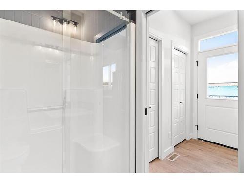 139 Lewiston Drive Ne, Calgary, AB - Indoor Photo Showing Bathroom