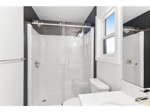 139 Lewiston Drive Ne, Calgary, AB - Indoor Photo Showing Bathroom