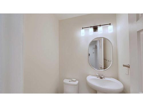 246 Saddlefield Place Ne, Calgary, AB - Indoor Photo Showing Bathroom