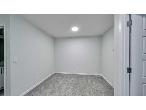 605 Dawson Drive, Chestermere, AB - Indoor Photo Showing Other Room