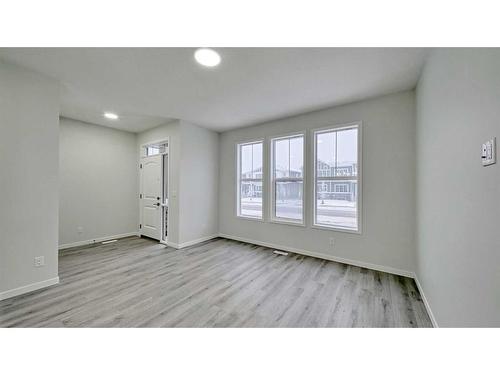 605 Dawson Drive, Chestermere, AB - Indoor Photo Showing Other Room