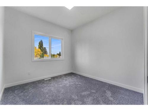 510 14 Avenue Ne, Calgary, AB - Indoor Photo Showing Other Room