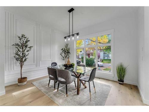 510 14 Avenue Ne, Calgary, AB - Indoor Photo Showing Dining Room