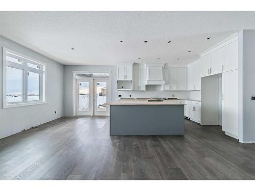 349062 Tamarack Drive East, Rural Foothills County, AB - Indoor Photo Showing Kitchen