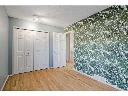 425 15 Street Nw, Calgary, AB - Indoor