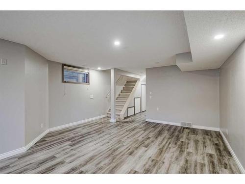 425 15 Street Nw, Calgary, AB - Indoor