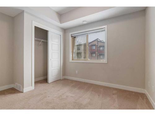 1416-2461 Baysprings Link Sw, Airdrie, AB - Indoor Photo Showing Other Room