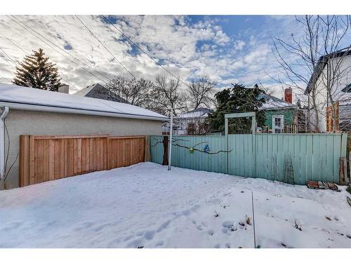 910 5 Street Nw, Calgary, AB - Outdoor