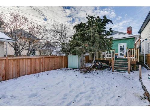 910 5 Street Nw, Calgary, AB - Outdoor