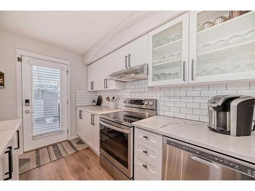 37 Tuscany Springs Park Nw, Calgary, AB - Indoor Photo Showing Kitchen