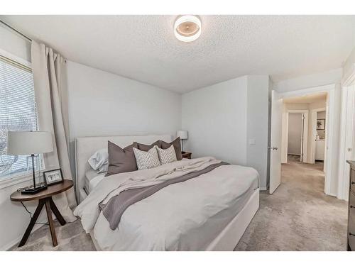 37 Tuscany Springs Park Nw, Calgary, AB - Indoor Photo Showing Bedroom