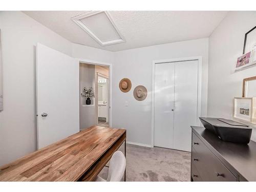 37 Tuscany Springs Park Nw, Calgary, AB - Indoor Photo Showing Other Room