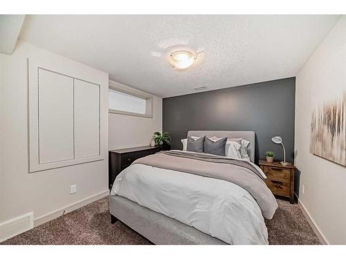 37 Tuscany Springs Park Nw, Calgary, AB - Indoor Photo Showing Bedroom