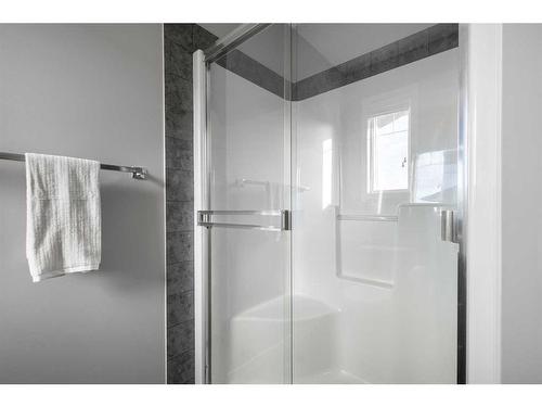 510 Panatella Walk Nw, Calgary, AB - Indoor Photo Showing Bathroom