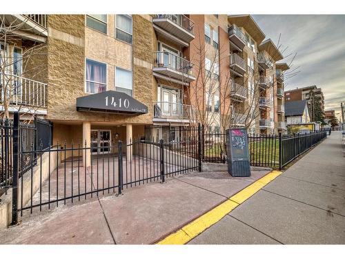 412-1410 2 Street Sw, Calgary, AB - Outdoor