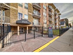 412-1410 2 Street SW Calgary, AB T2R 1R1