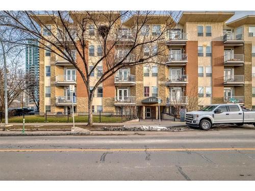 412-1410 2 Street Sw, Calgary, AB - Outdoor With Facade