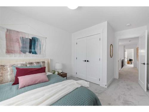 4506 72 Street Nw, Calgary, AB - Indoor Photo Showing Bedroom