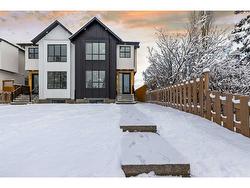 4506 72 Street NW Calgary, AB T3B 2L4