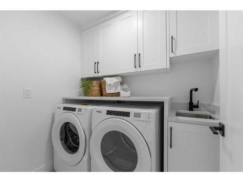 4506 72 Street Nw, Calgary, AB - Indoor Photo Showing Laundry Room